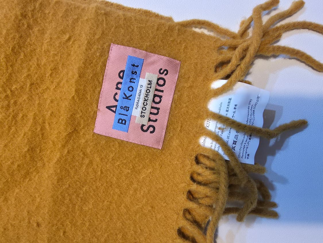 아크네 스튜디오 카멜컬러 울 머플러 새제품 판매합니다 상품이미지2