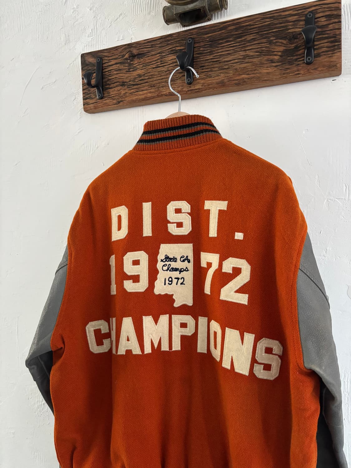 Vintage 오렌지/그레이 배색 레더슬리브 바시티 자켓 상품이미지6