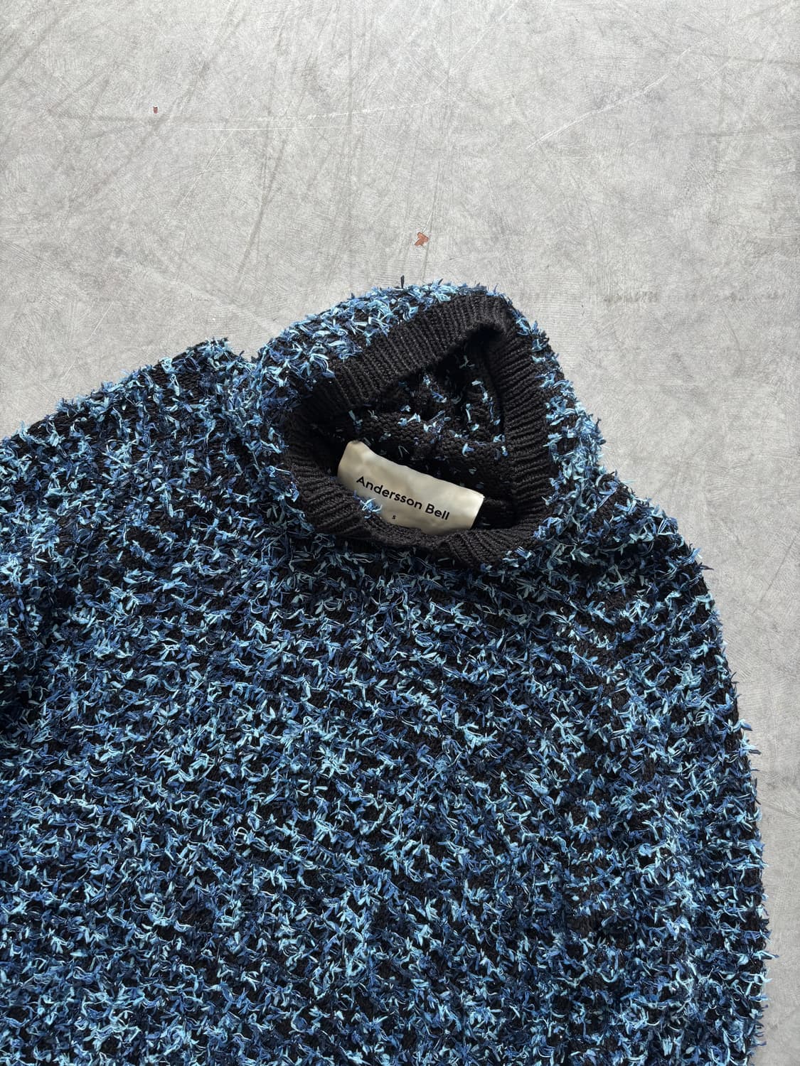 Andersson Bell 앤더슨벨 블루 프린지 후드 니트  상품이미지5