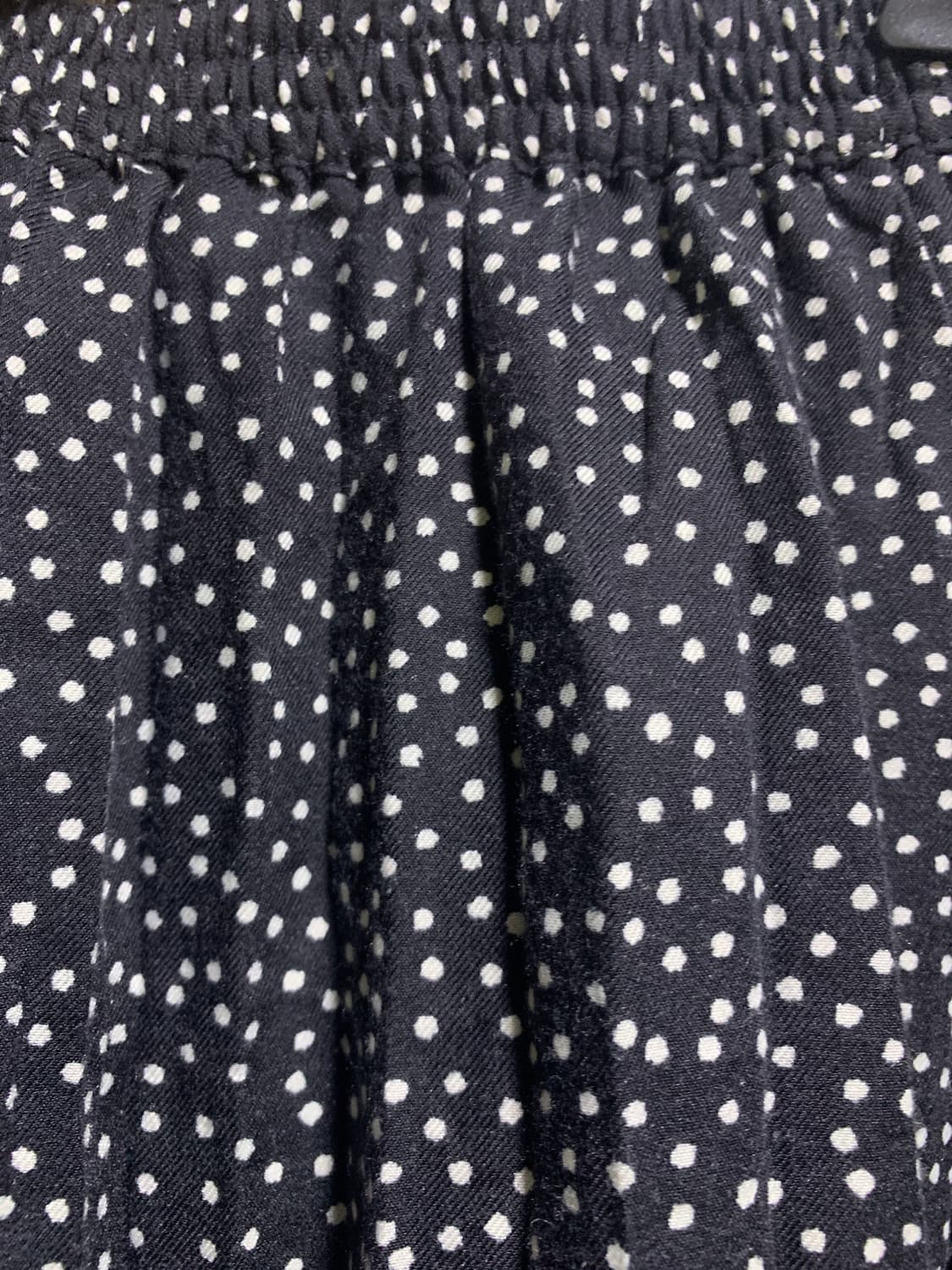 블랙 땡땡이 도트 플리츠 롱스커트 프리사이즈 상품이미지5