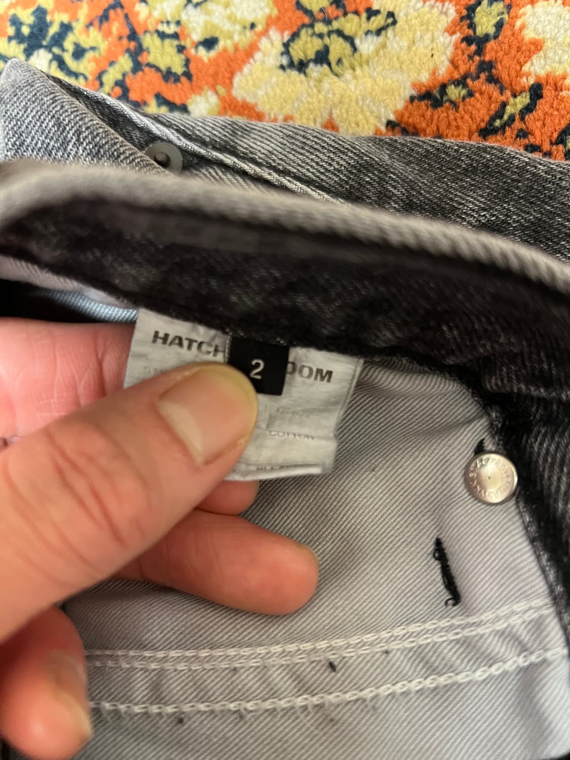 [30] 헤칭룸 와이드 커브드 데님 팬츠 워시드 블랙 상품이미지3