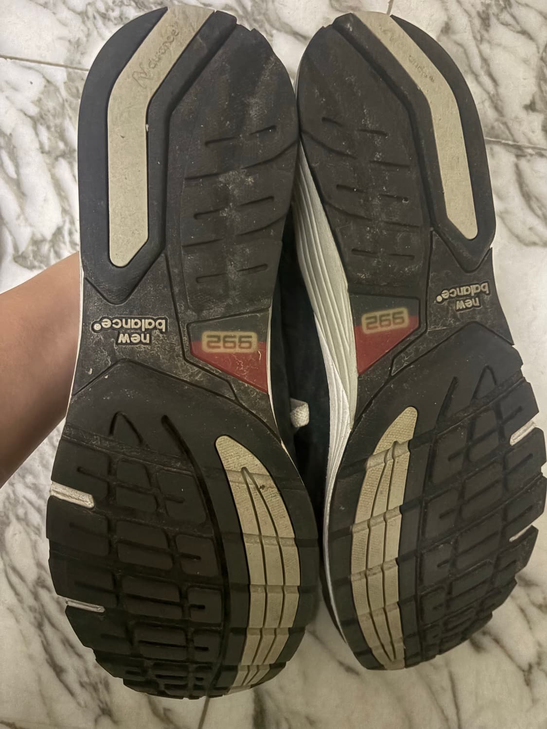 뉴발란스 992 네이비 상품이미지2