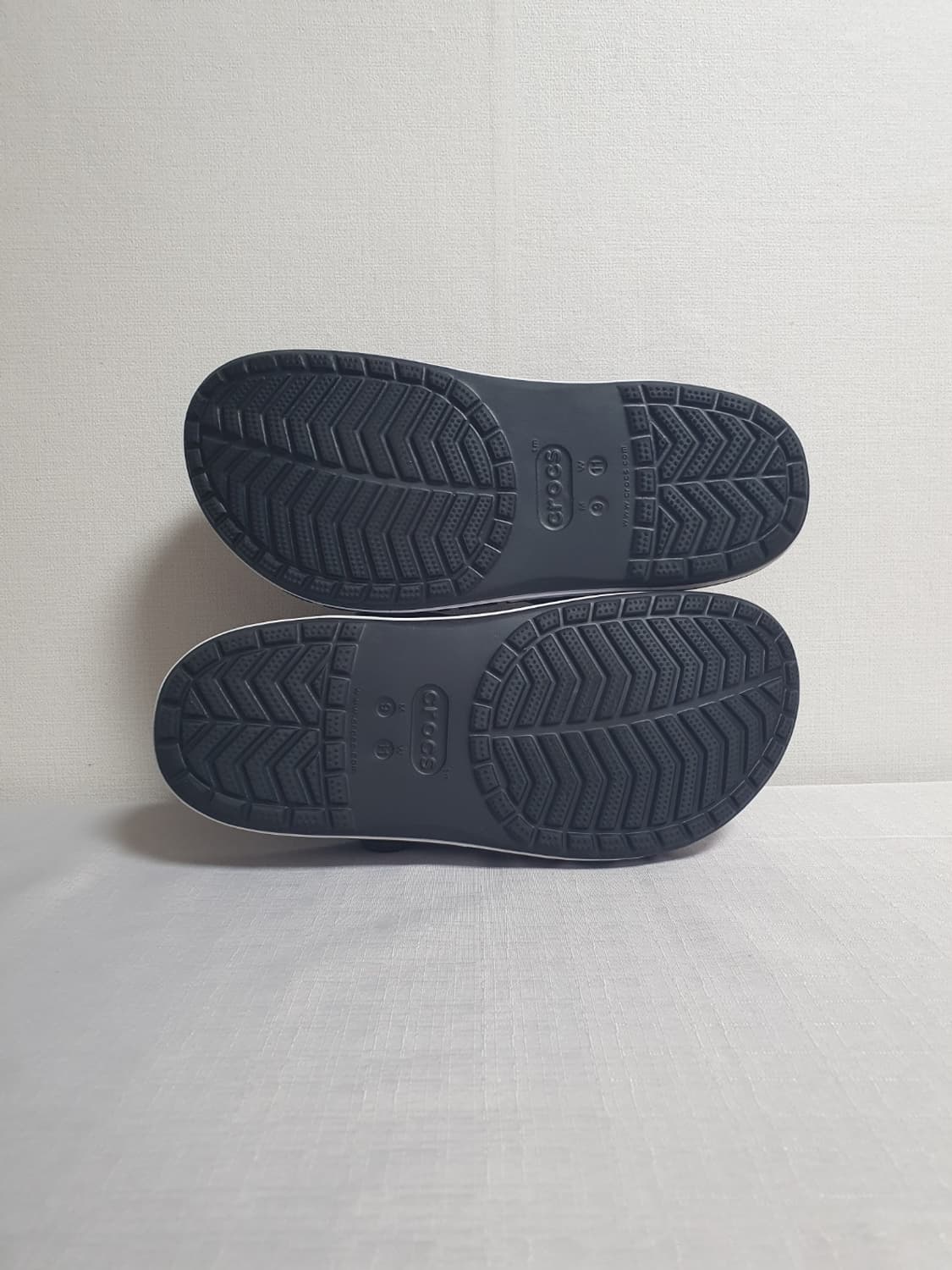 크록스 바야밴드 클로그 블랙화이트 270mm 상품이미지8