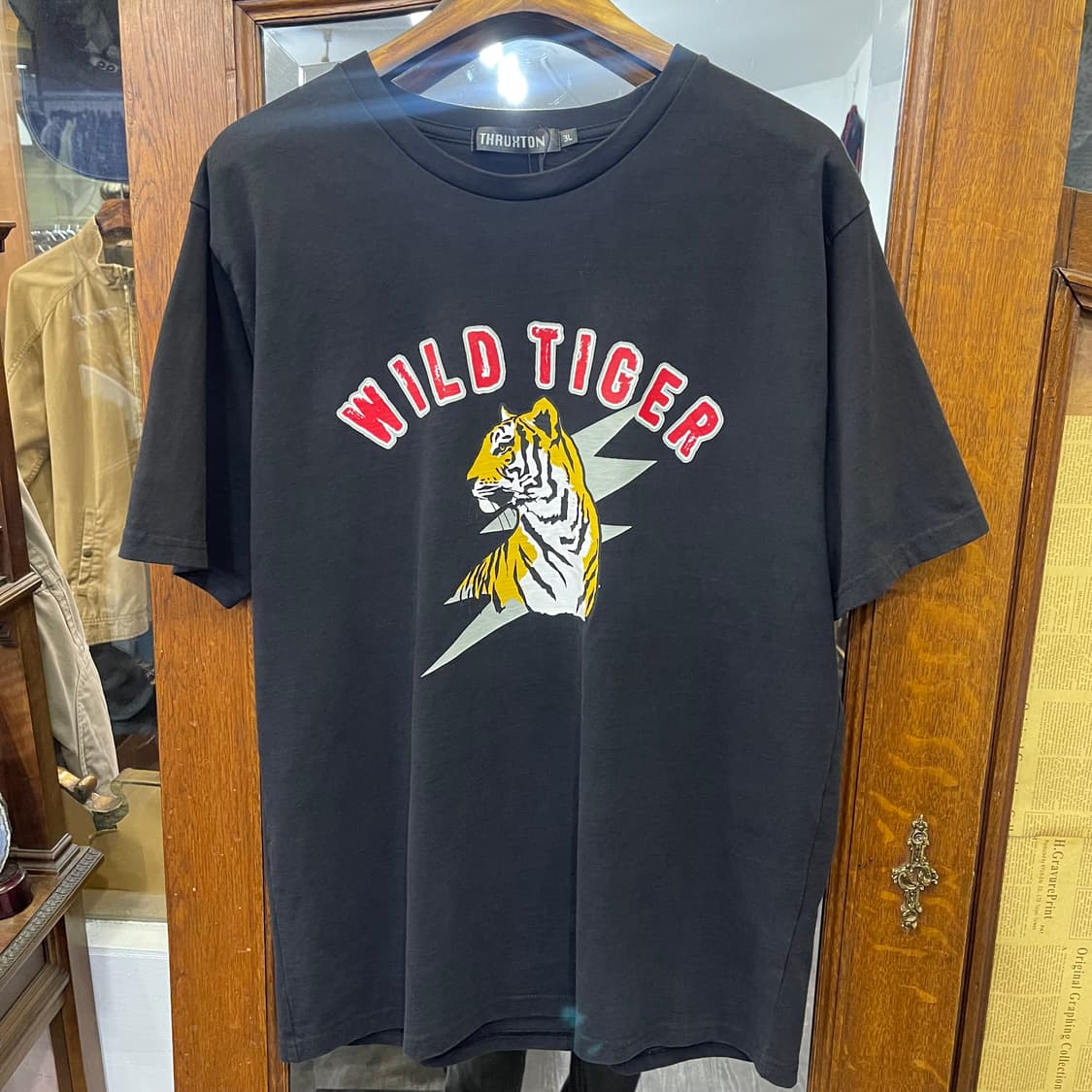 THRUXTON wild tiger 상품이미지1