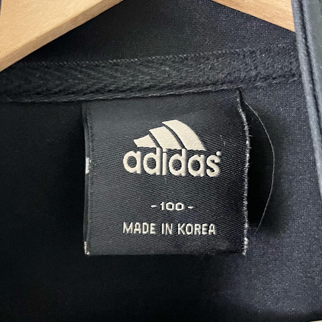 아디다스 블랙 골드 백로고 삼선 져지 상품이미지7