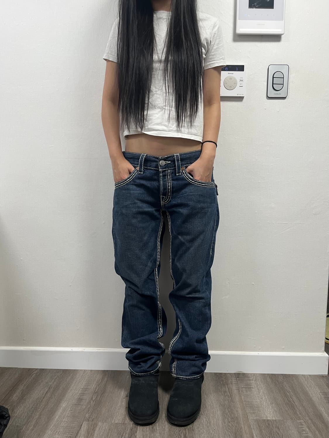 [30] 트루릴리젼 슬림핏 청바지 상품이미지3