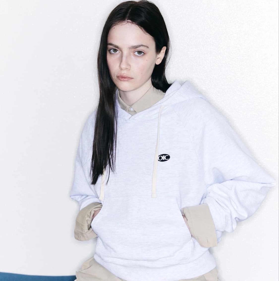 오아이오아이 후드티 상품이미지1