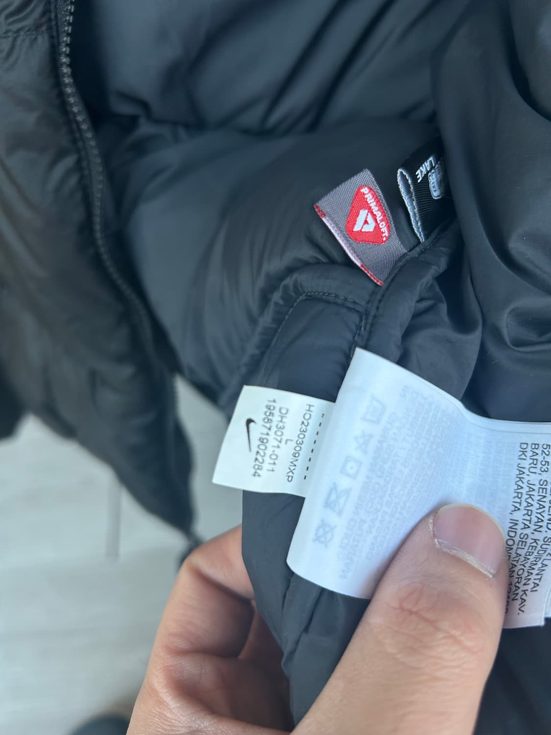 나이키 ACG 써마핏 블랙 패딩 자켓 L 상품이미지7