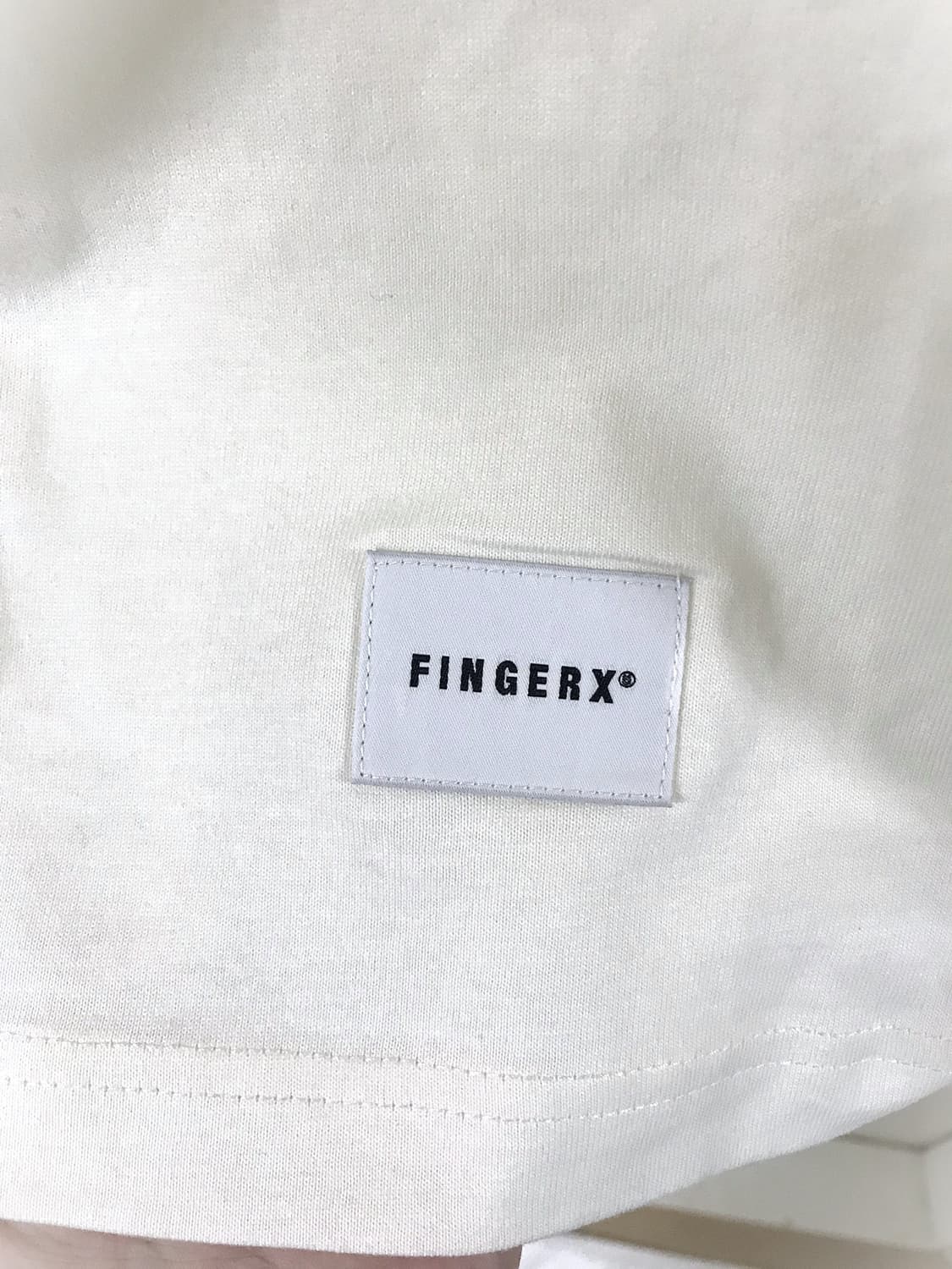 FINGERCROXX 패치자수 백 로고 오버사이즈 반팔  상품이미지4