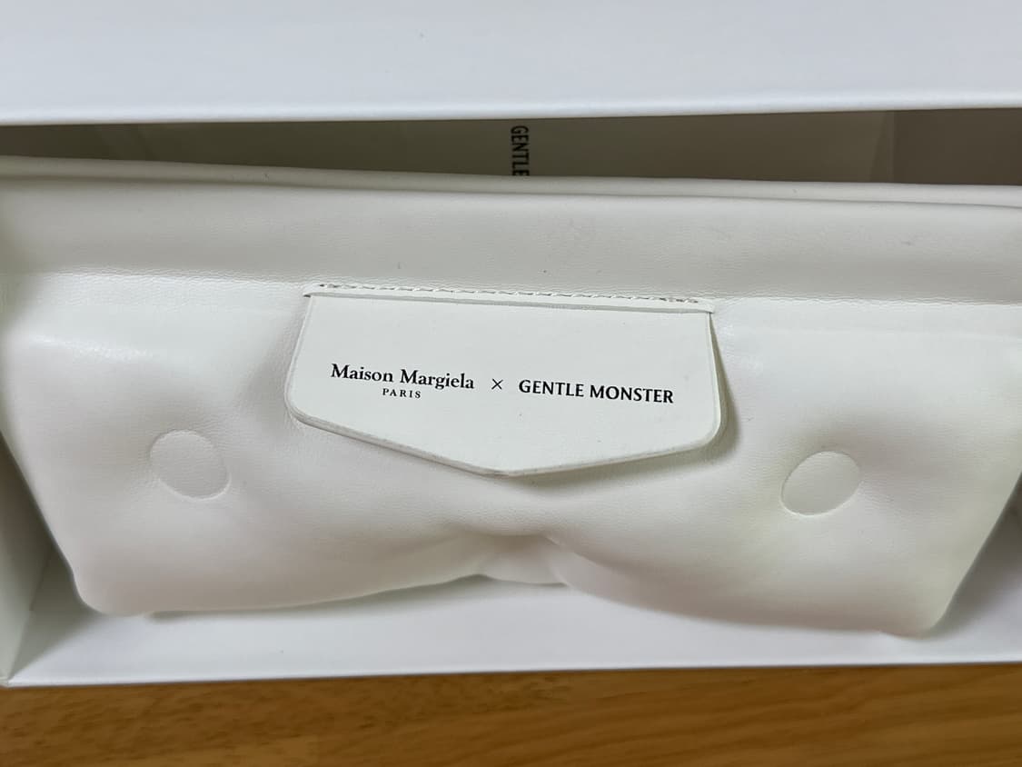 젠틀몬스터 마르지엘라 안경 MM211 상품이미지5