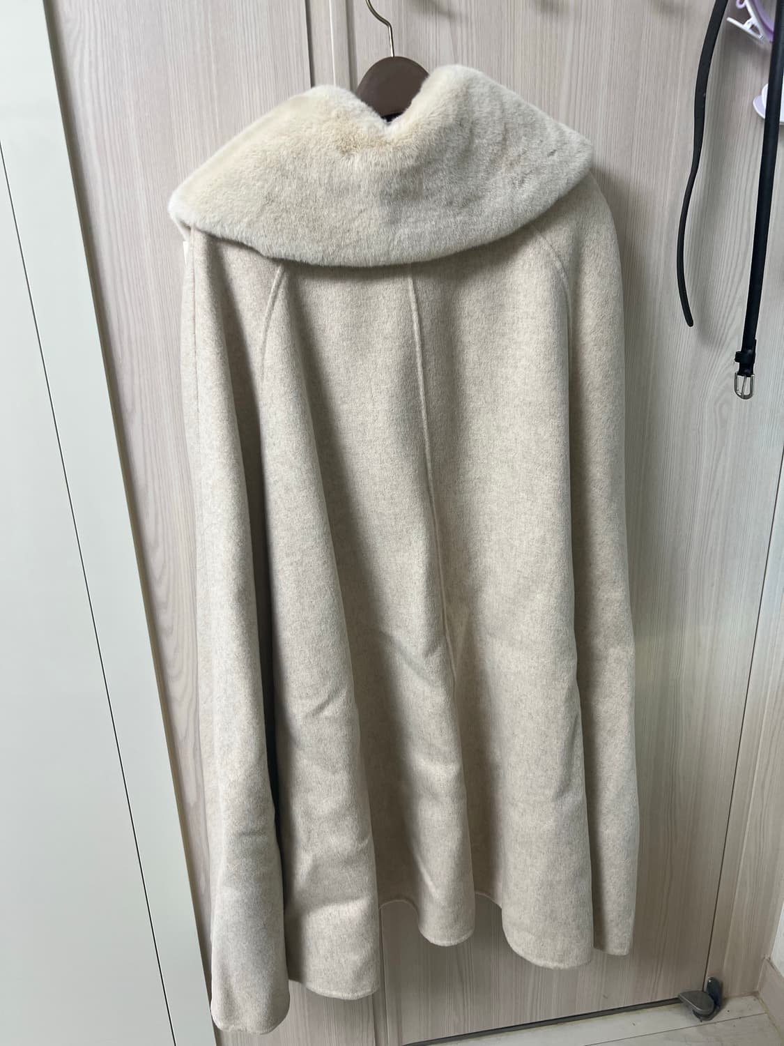 미미부티크 케이프코트 팝니다 상품이미지4