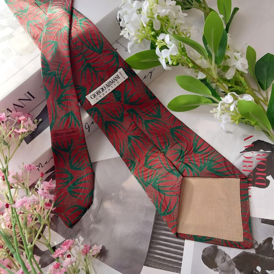 조르지오 아르마니 실크 리프 패턴 넥타이 9cm A+등급 K1881
 상품이미지5