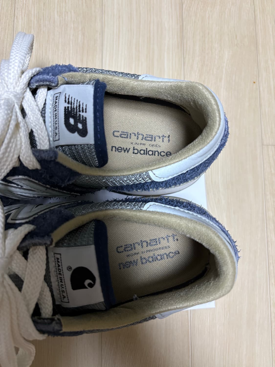 칼하트 WIP x 뉴발란스 990v1 250 상품이미지5