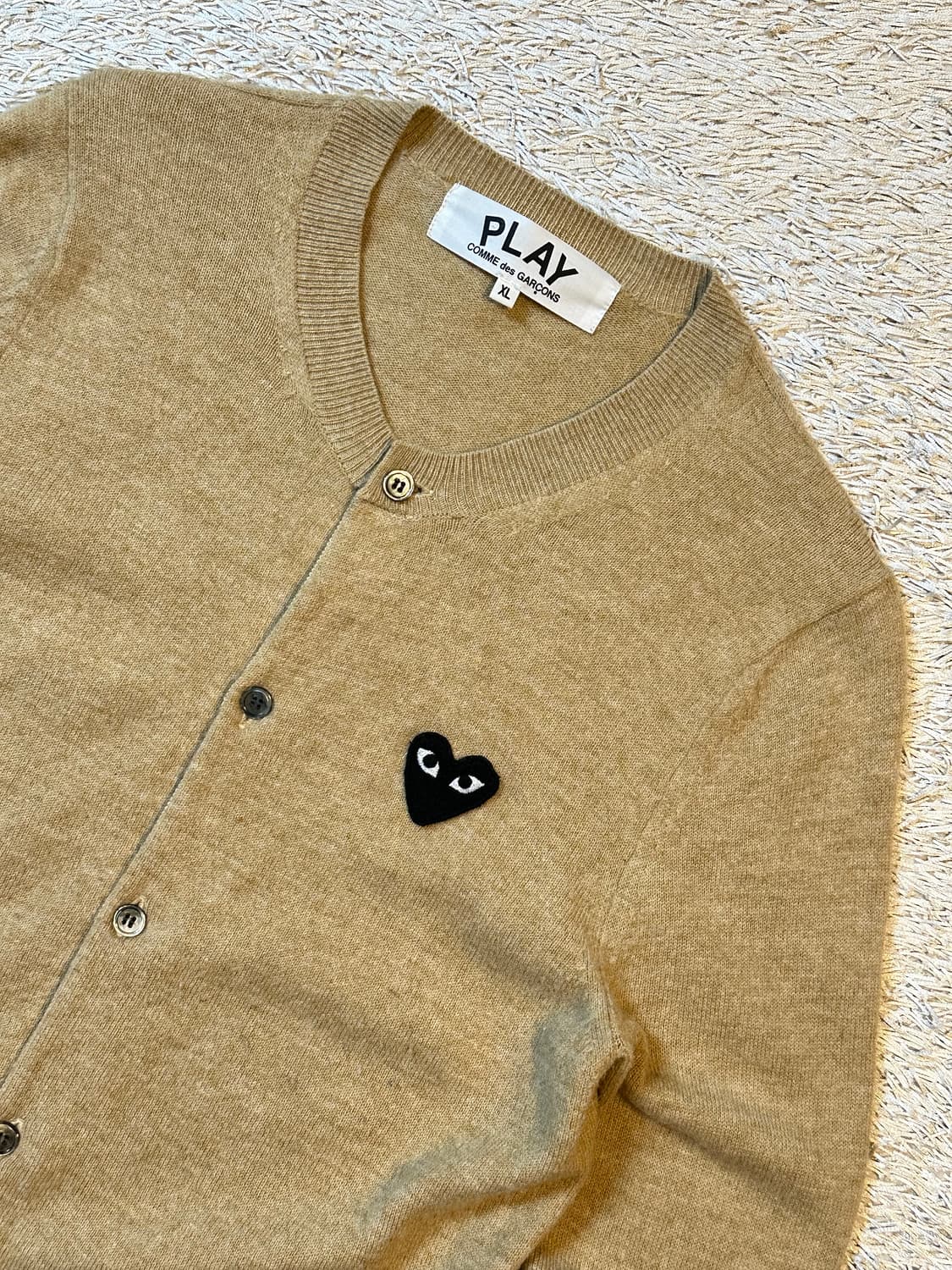 꼼데가르송 블랙 하트와펜 울 가디건 베이지 상품이미지2