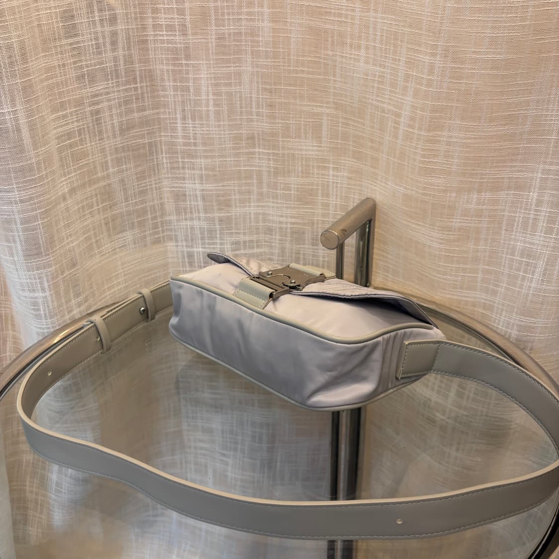 정품 마뗑킴 버클 크로스백     상품이미지9