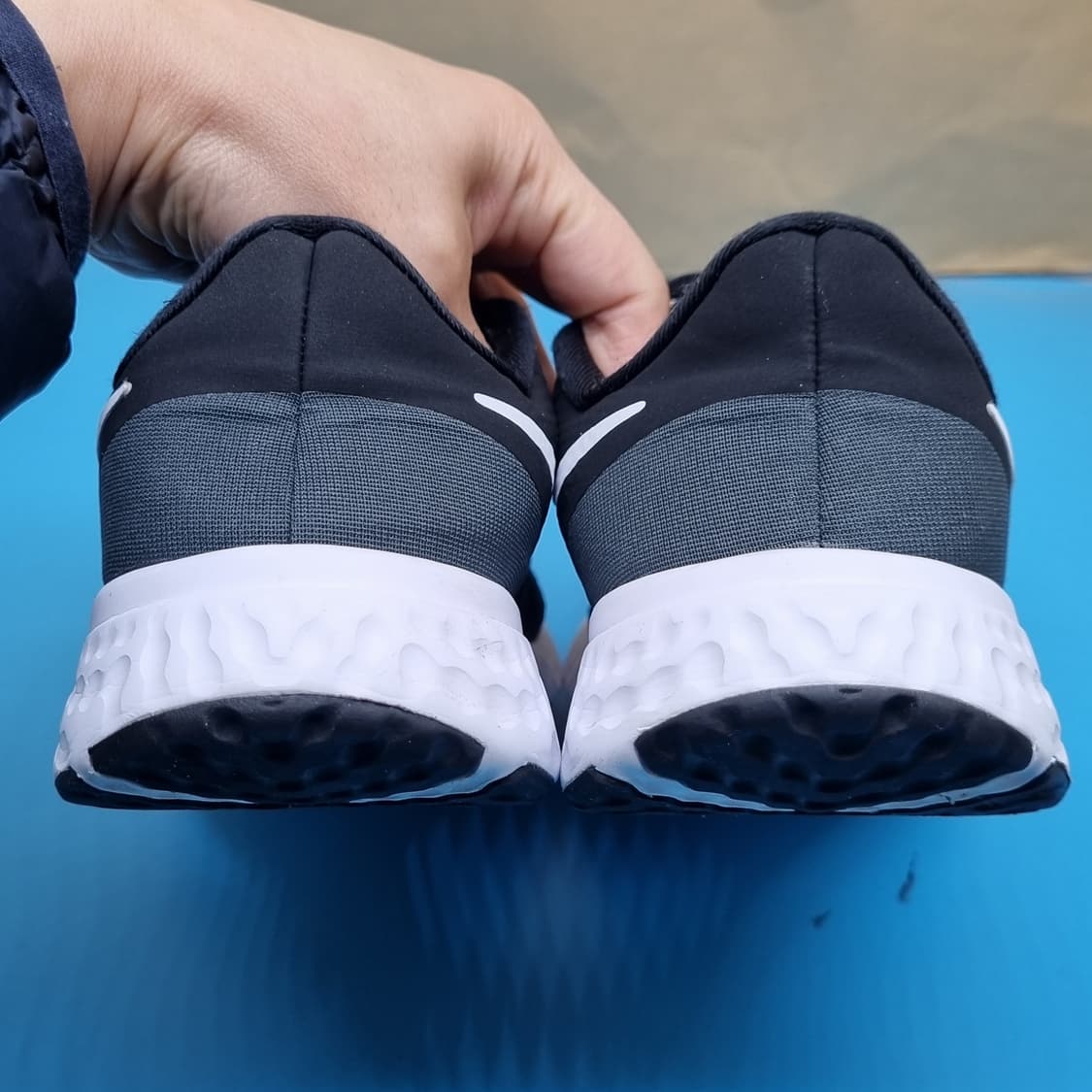 나이키 레볼루션5 여성운동화240  상품이미지4