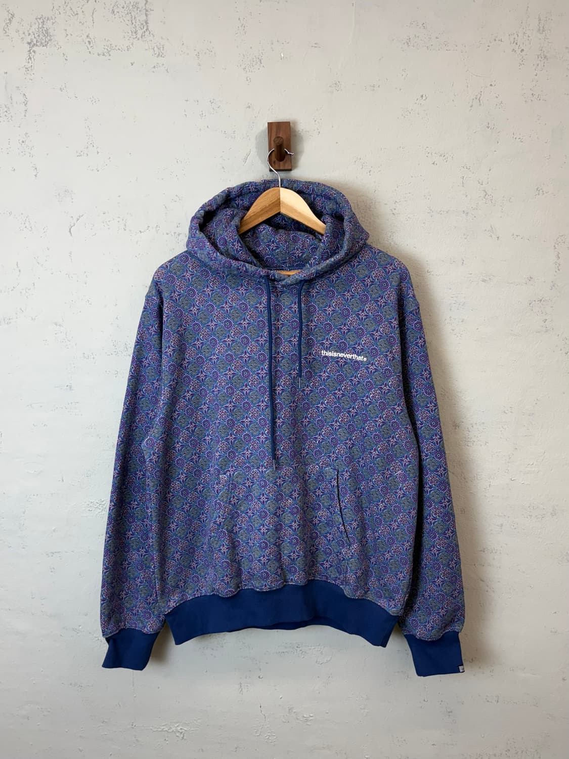 디스이즈네버댓 타일 패턴 후드티 상품이미지1