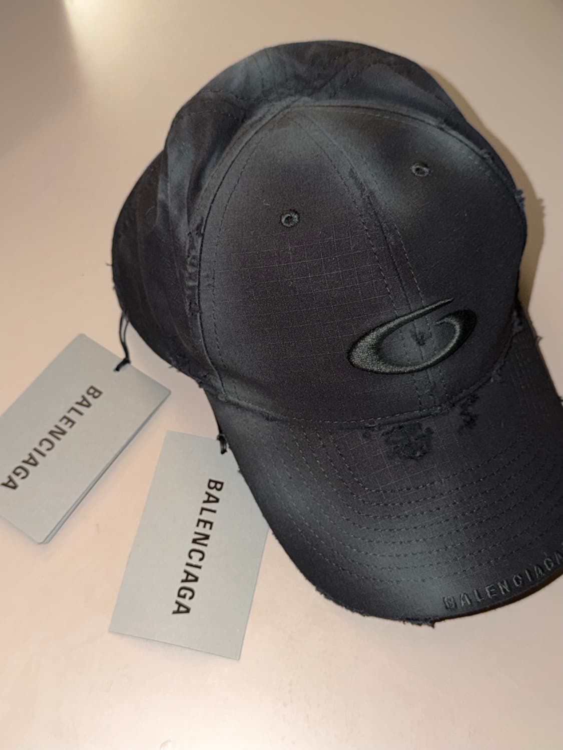 발렌시아가 스포츠 루프 아이콘 카고 캡 블랙 상품이미지2