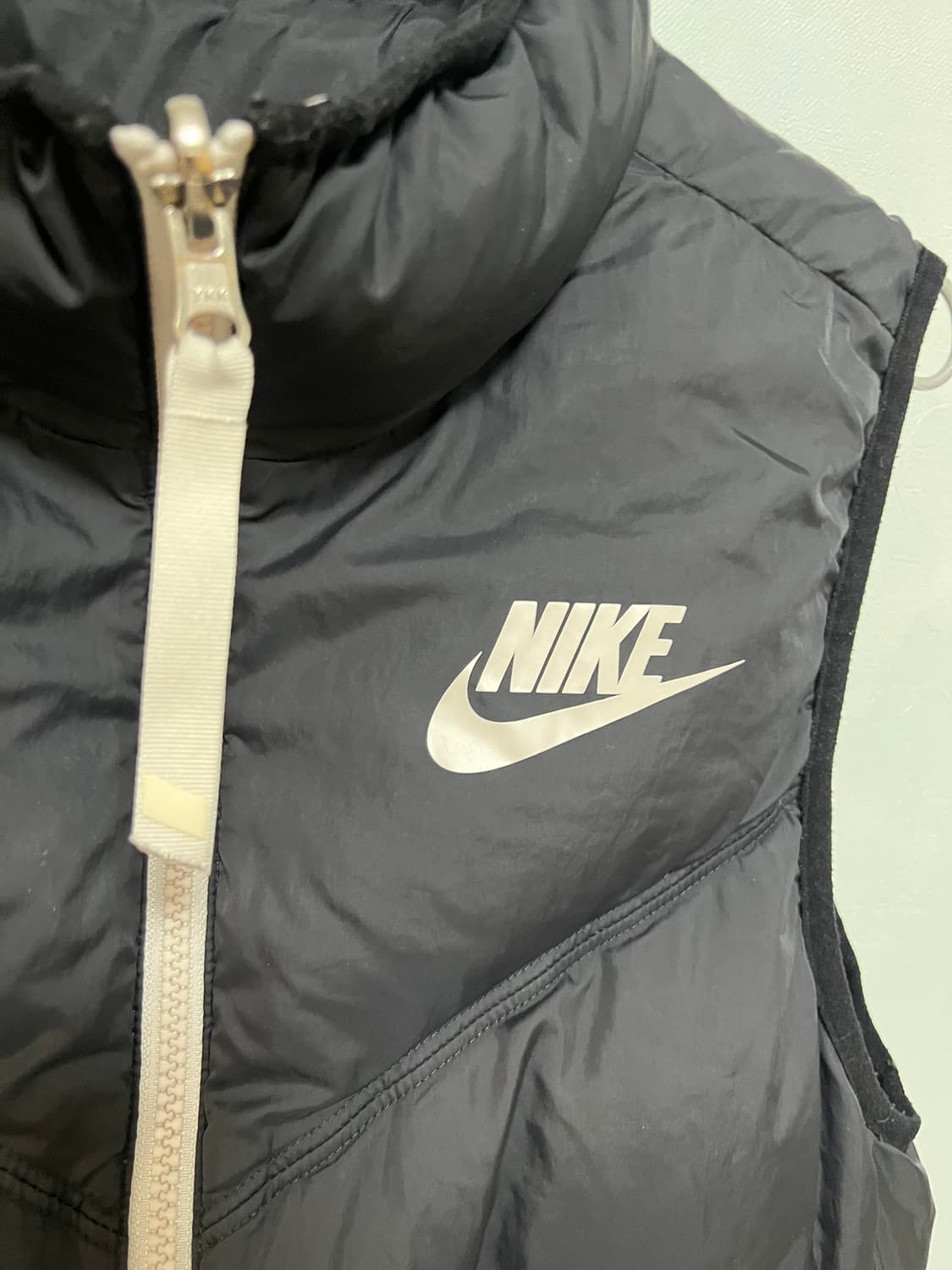 나이키 여성 블랙 리버시블 패딩 조끼 상품이미지3