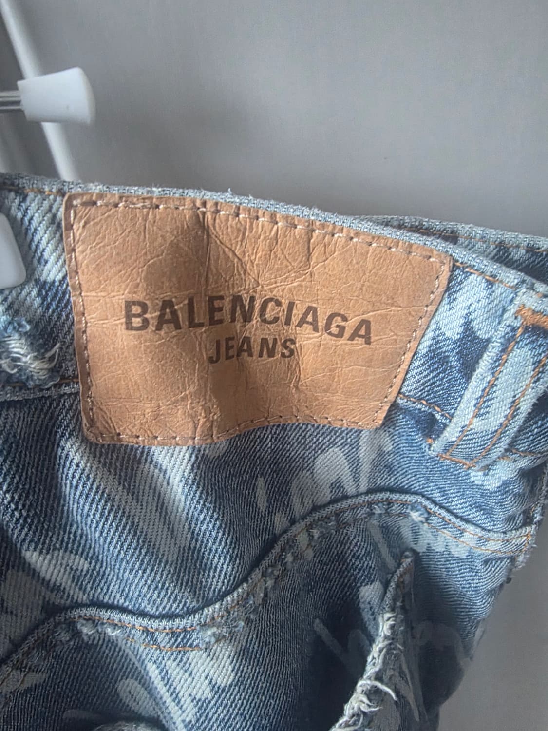 [상태최상]발렌시아가 올오버 팬츠 S(bts정국 착용 동일) 상품이미지3