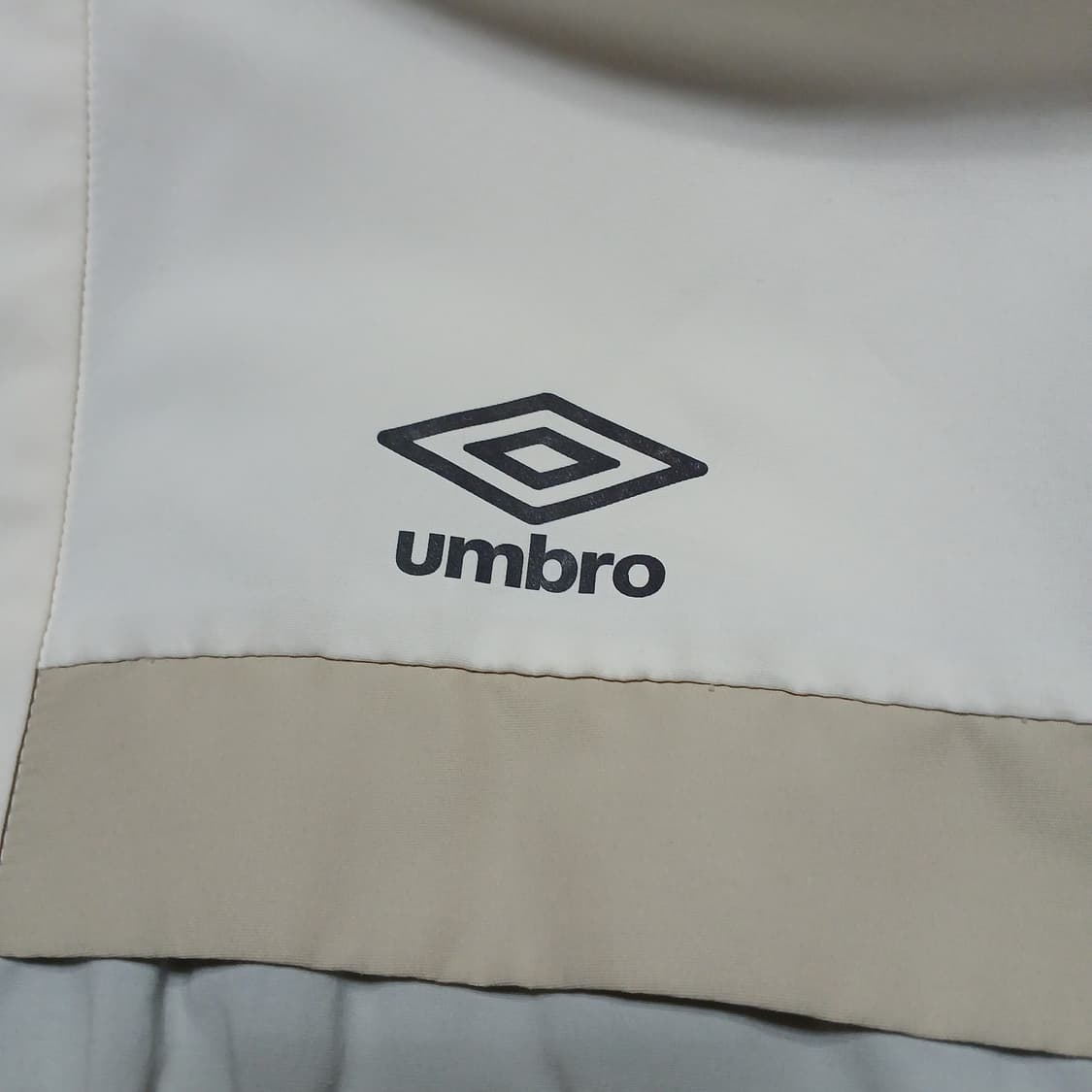 umbro 엄브로 백로고 바람막이 하이브리드 자켓 상품이미지7