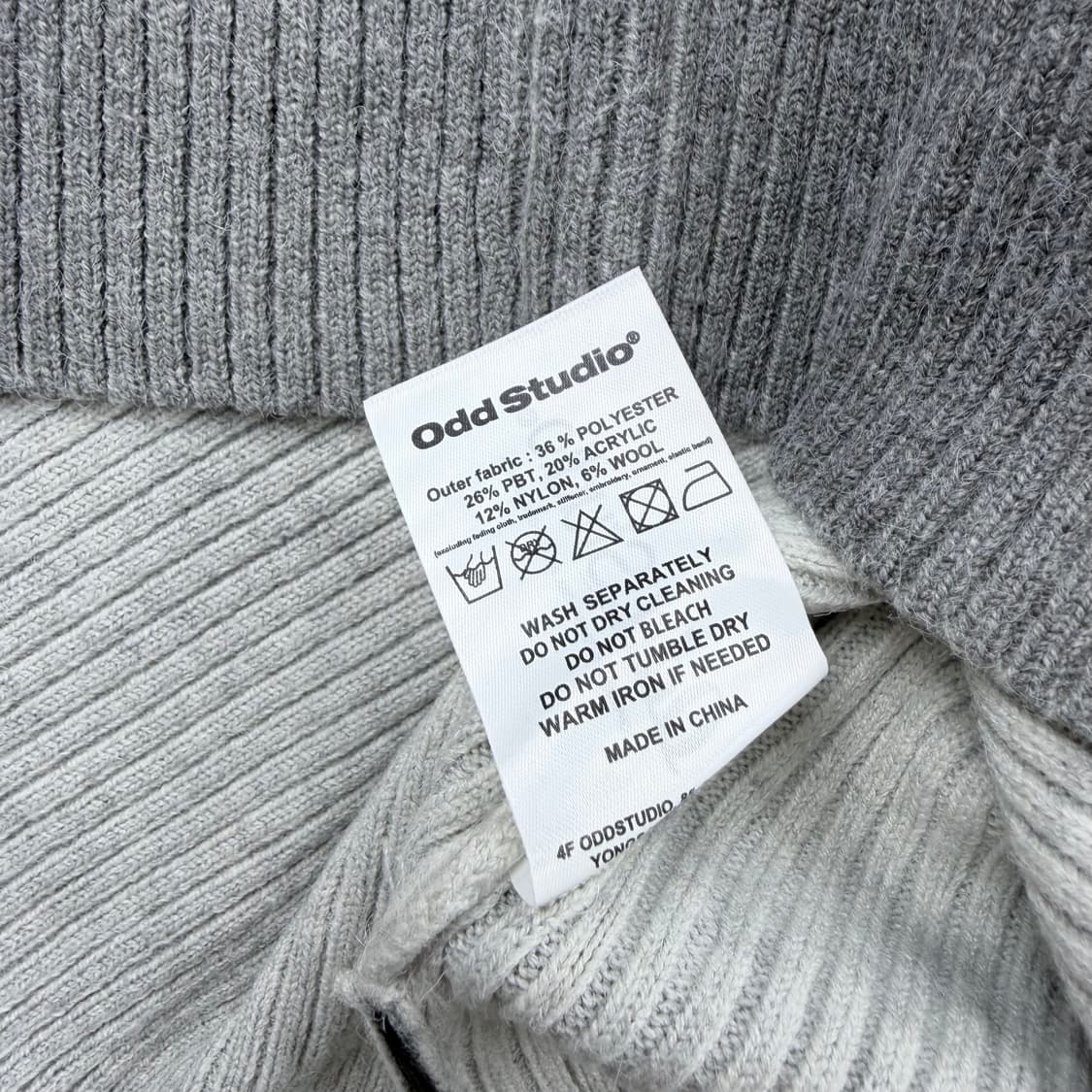오드스튜디오 사선 그라데이션 니트 집업 상품이미지5