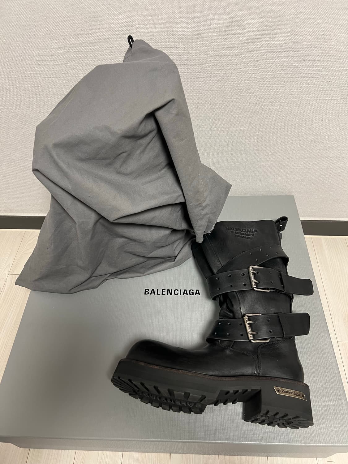 발렌시아가 베놈 하이 42 상품이미지2