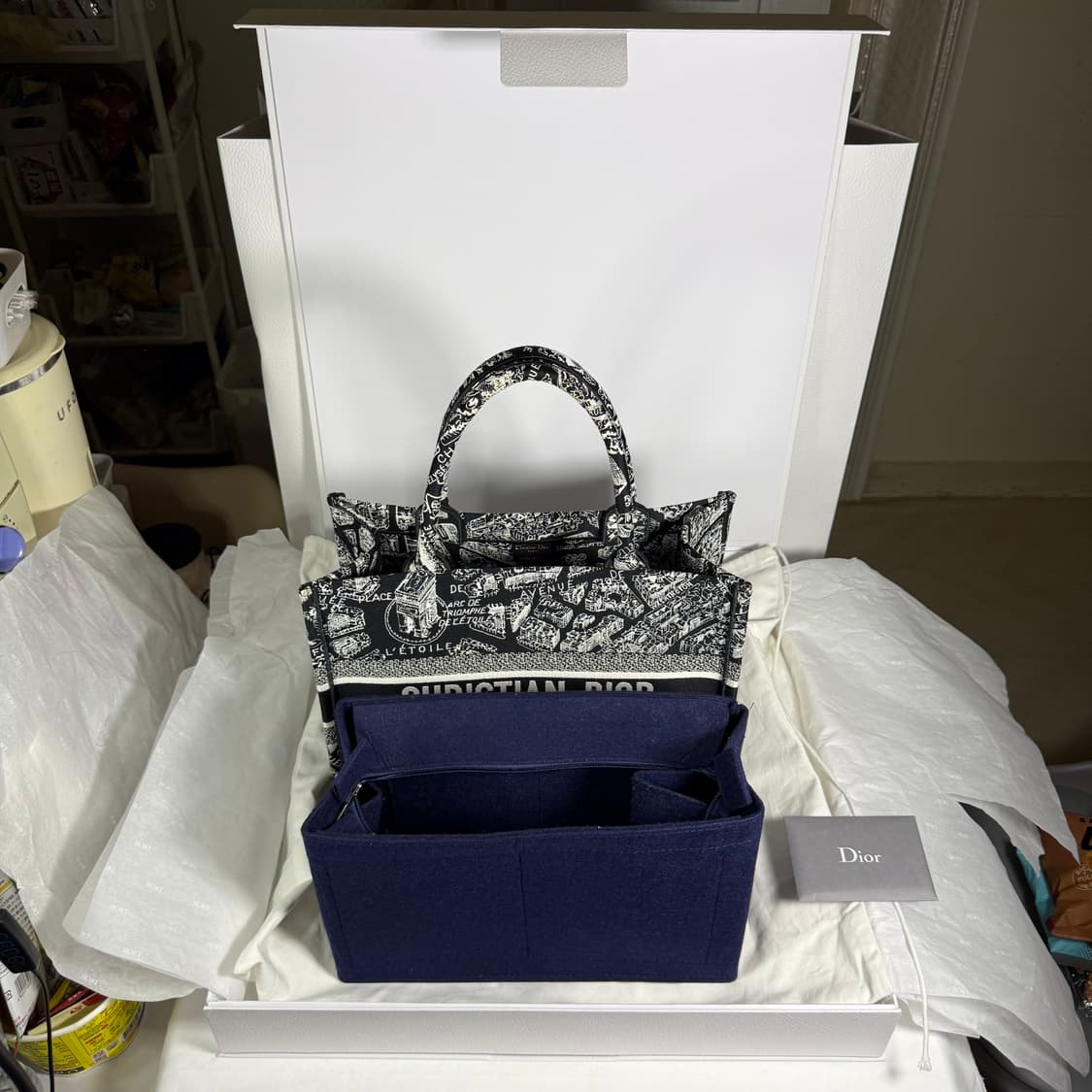 [풀구성] 디올 플랜드 파리 북토트백 상품이미지8