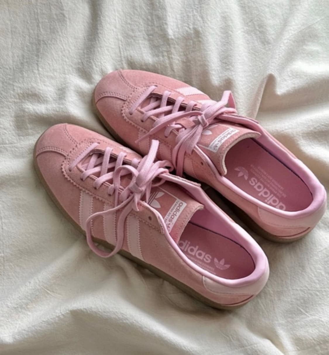 아디다스 버뮤다 글로우 핑크 상품이미지1