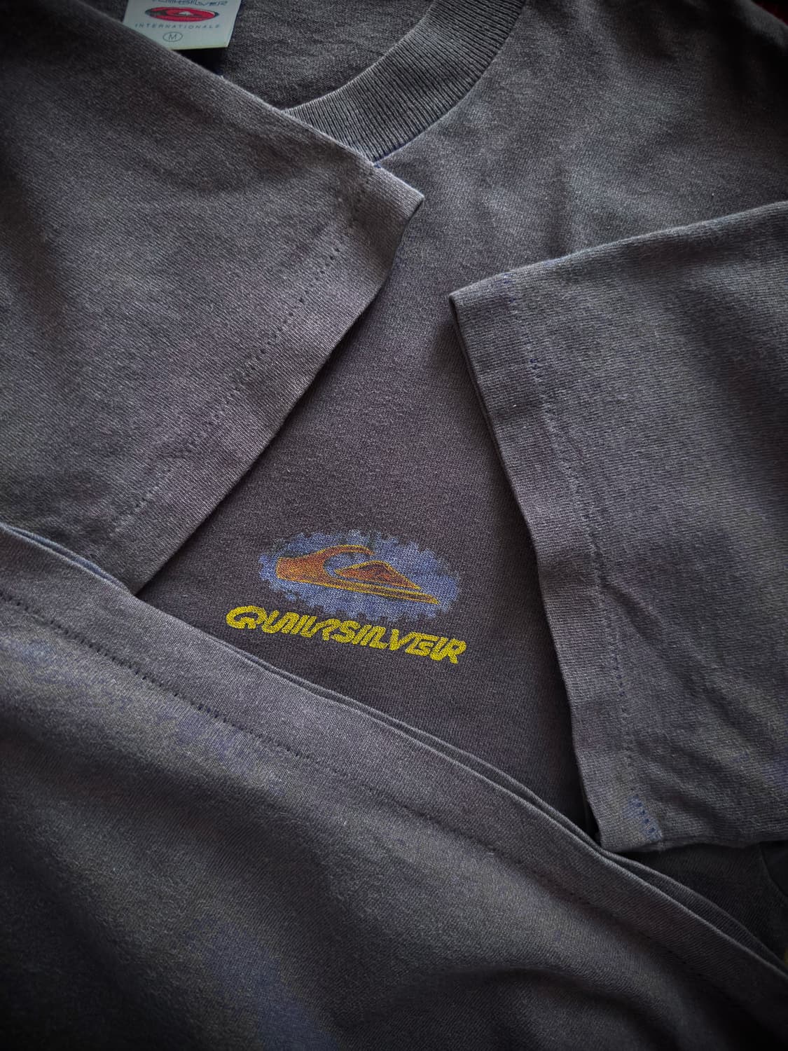 90s Quiksilver SunFaded Graphic T shirt 상품이미지7