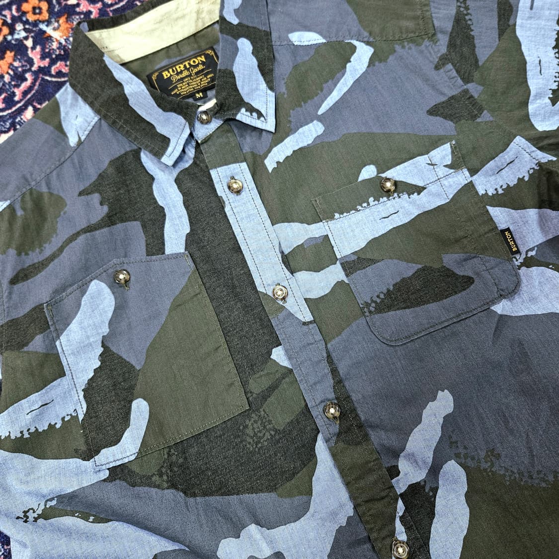 BURTON in USA 블루 카모플라쥬 반팔 셔츠 M 상품이미지5