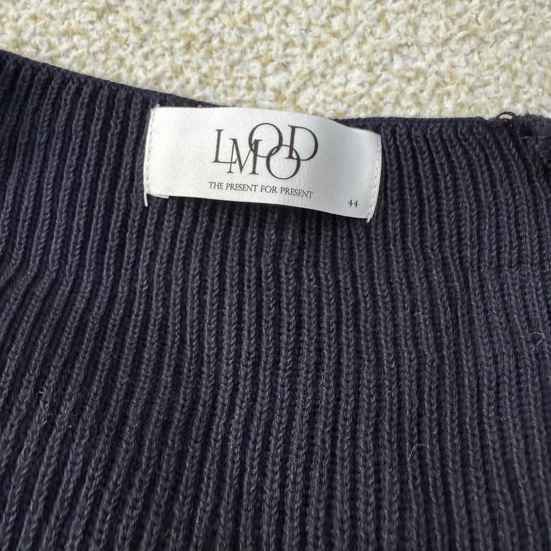 [44] 엘무드 네이비 브이넥 니트 0105T1 상품이미지3