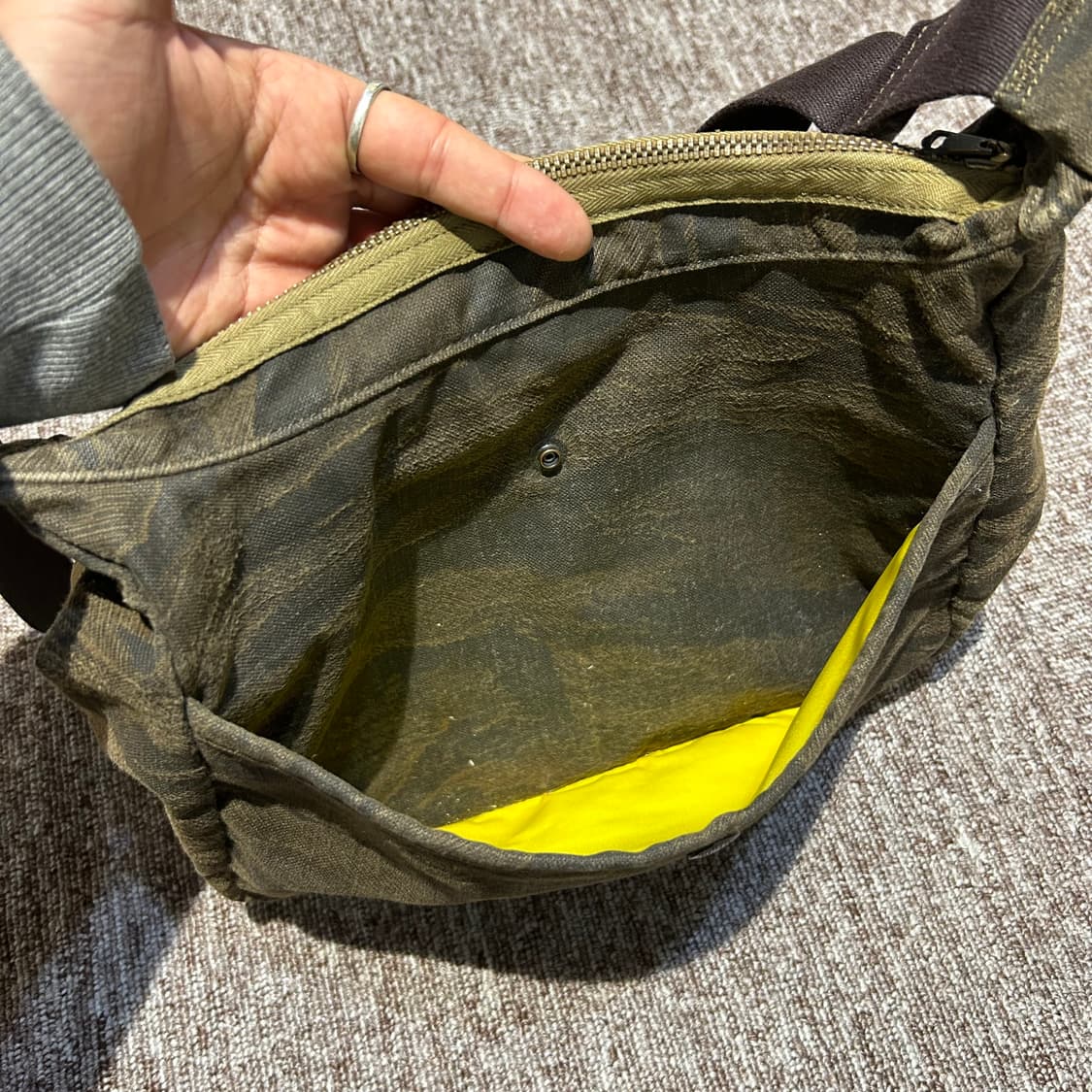 요시다 포터 타이거 카모 크로스백 70주년 P109 상품이미지6