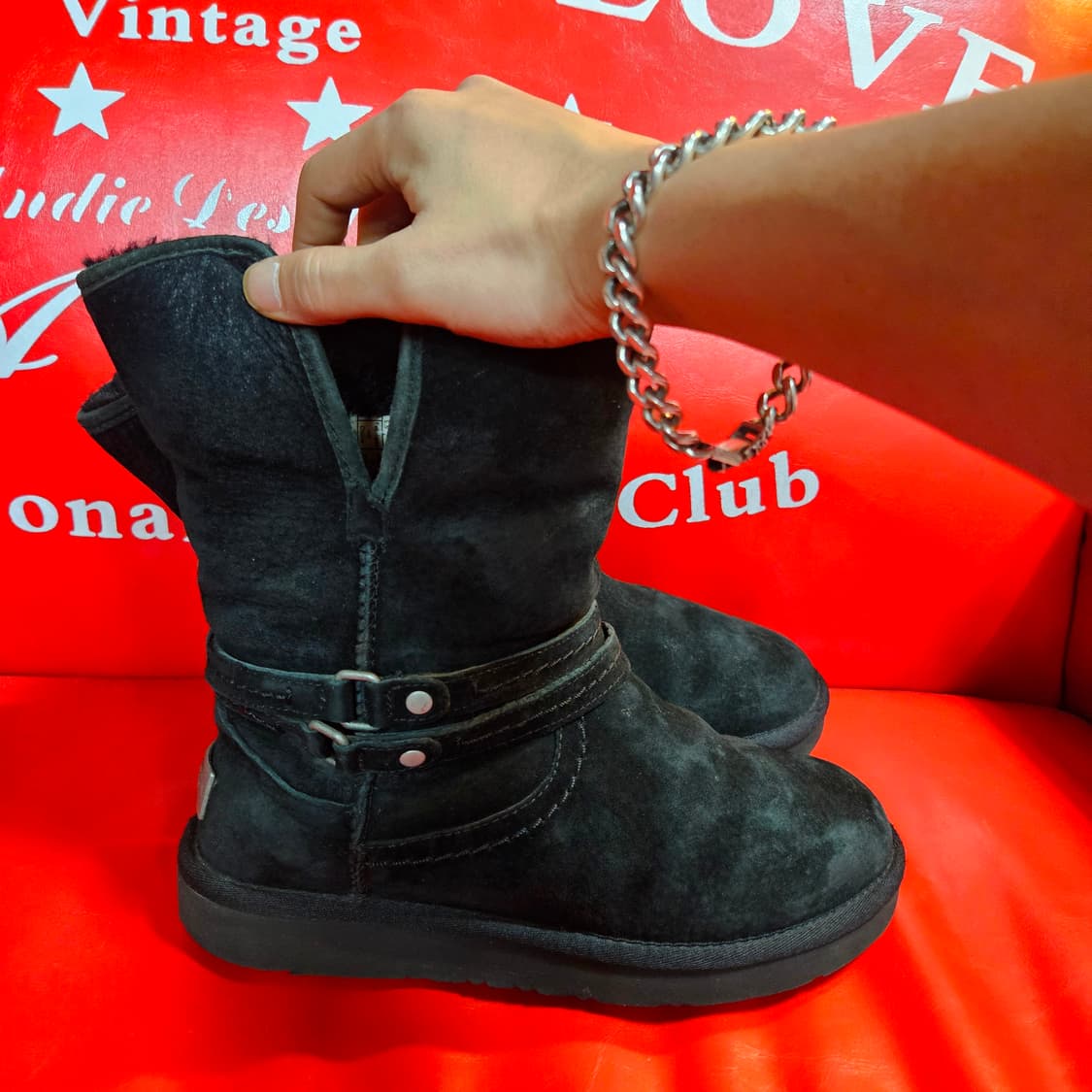 어그(UGG) 빈티지 양털 스트렙 부츠 38size(240) 상품이미지2