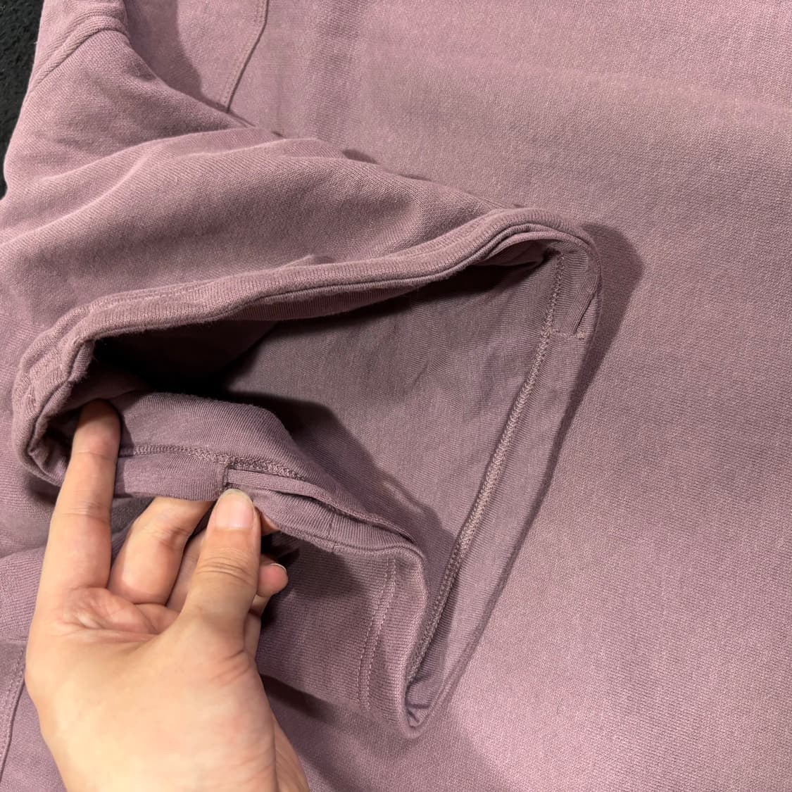 우먼L 캘빈클라인 CK 자색 터틀넥 맨투맨 상품이미지4