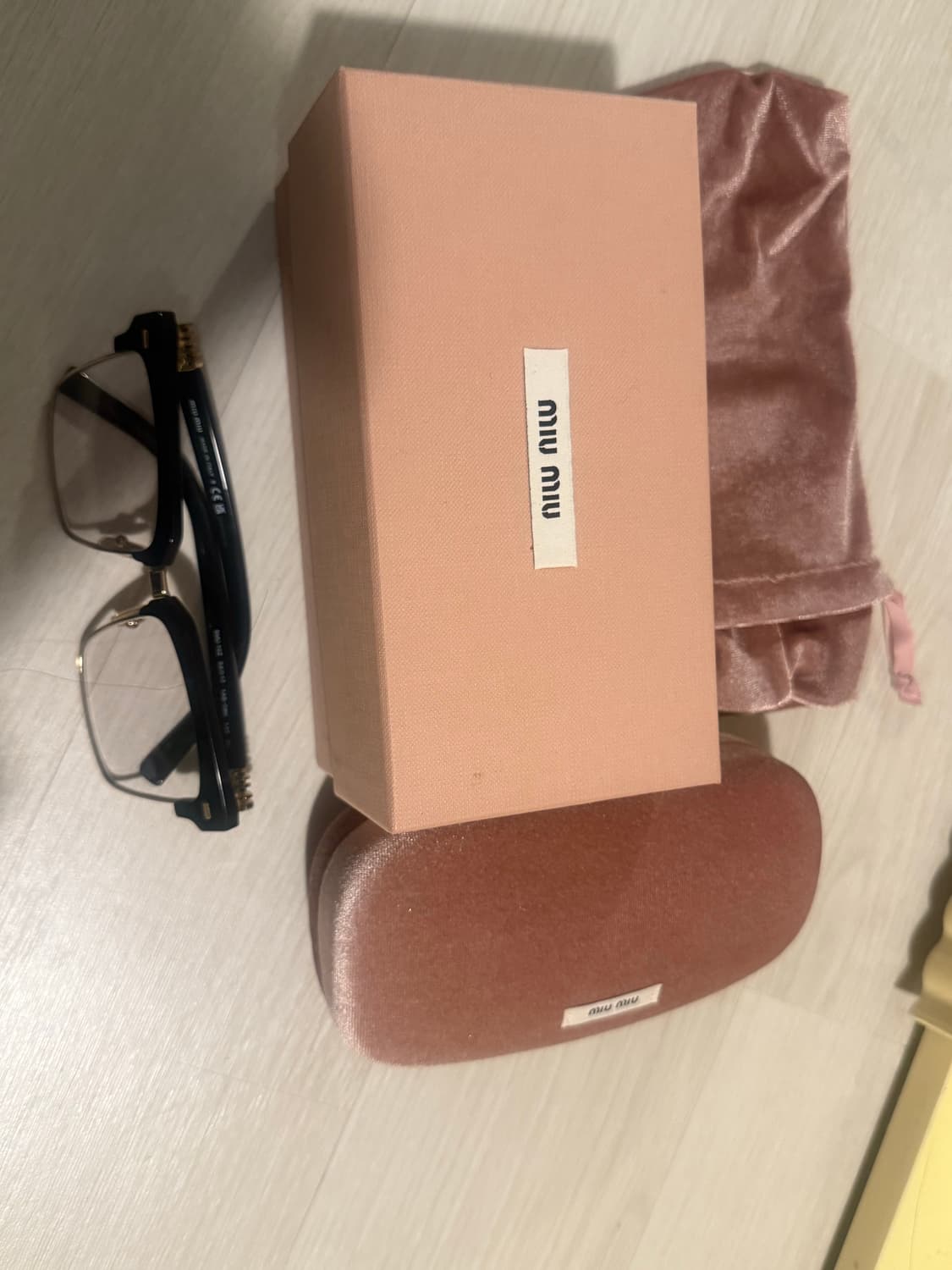 미우미우 런웨이 뿔테 무테 반테 안경 상품이미지3