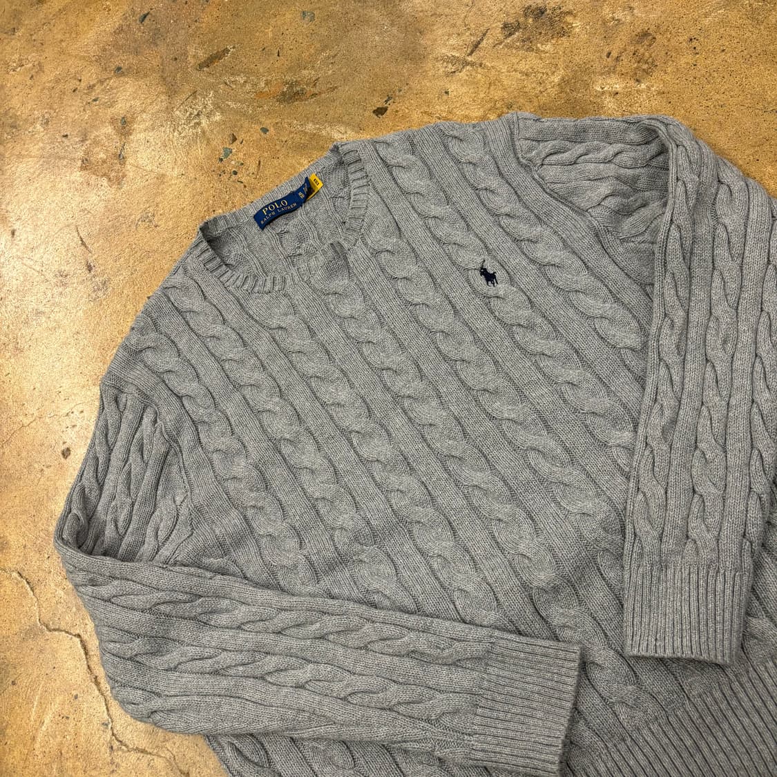 폴로 랄프로렌 그레이 꽈배기 니트 상품이미지1
