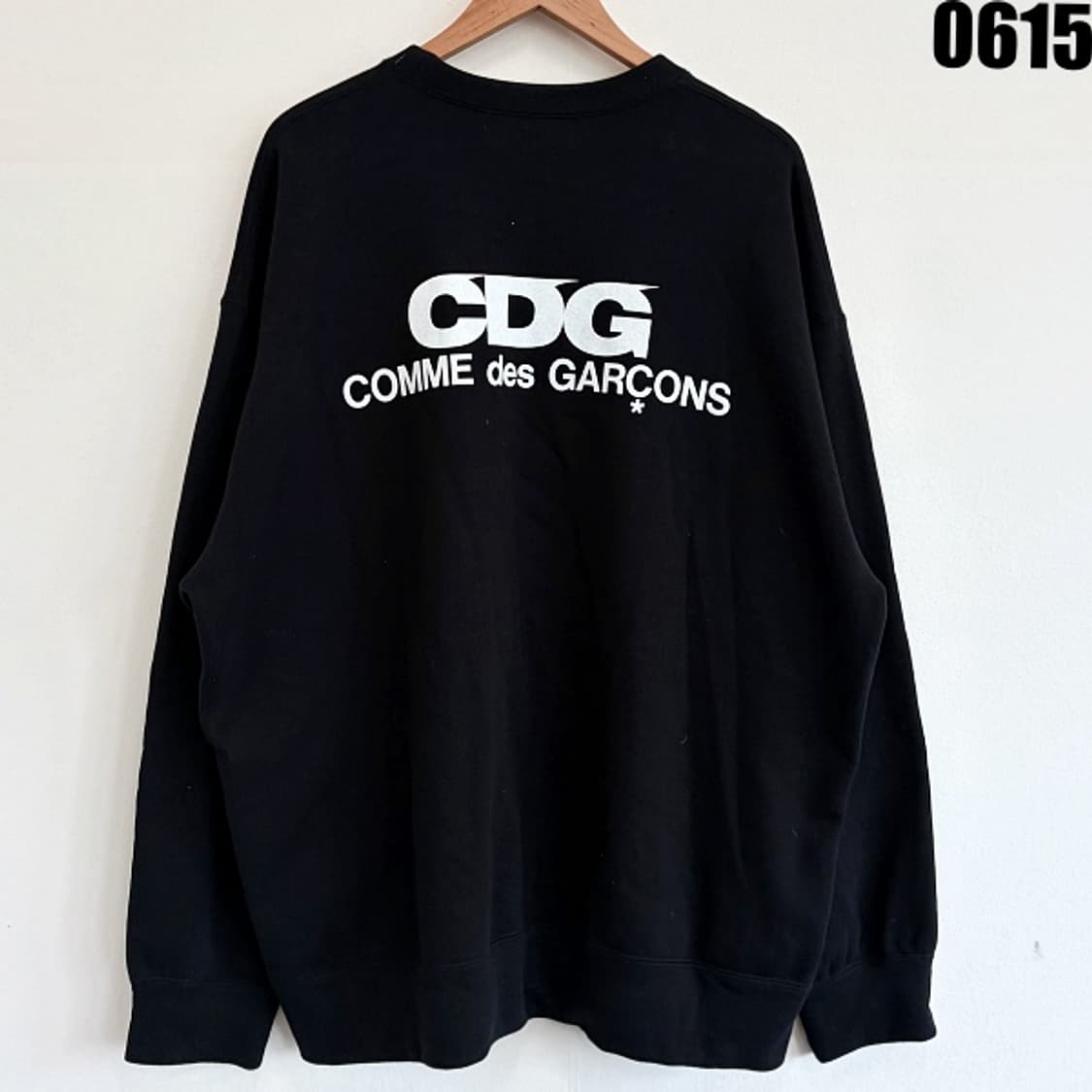 꼼데가르송 CDG 블랙 컬러 맨투맨 M 0615 상품이미지9