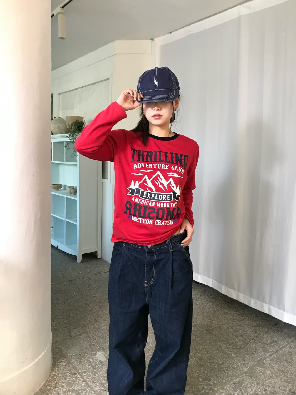 그래픽 레드 티셔츠  상품이미지1