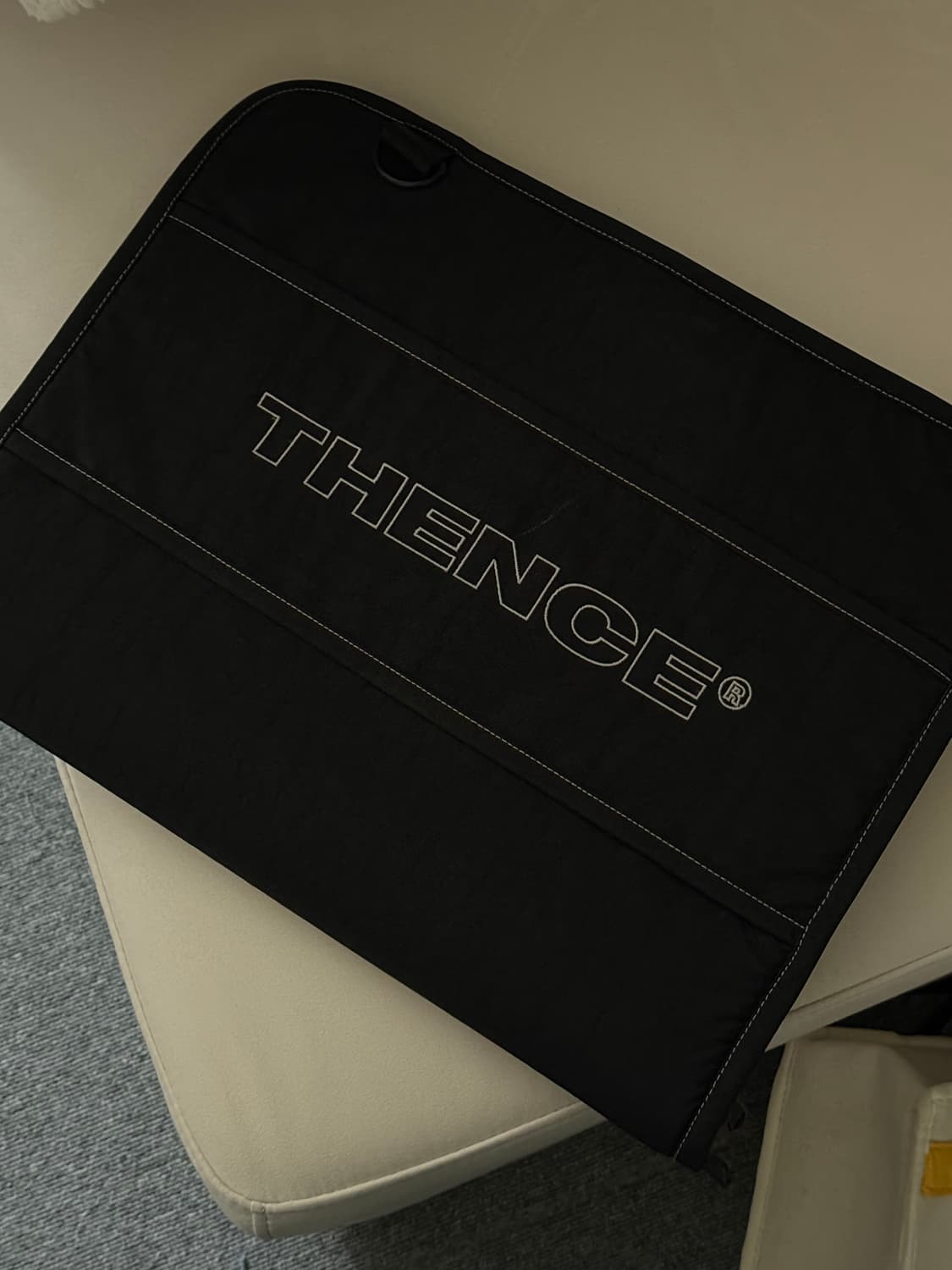 THENCE 노트북 파우치 블랙 상품이미지4