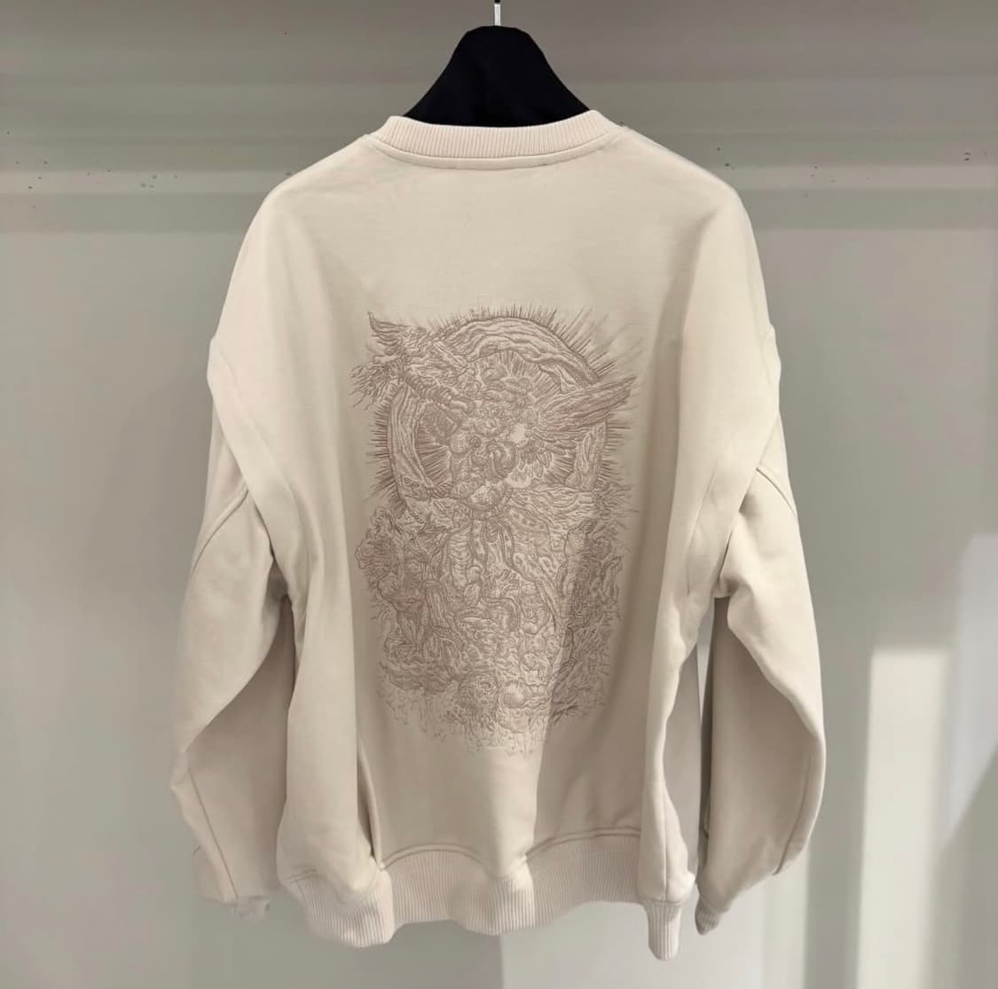 송지오 컬렉션 아크엔젤 메타 스웻셔츠 상품이미지1