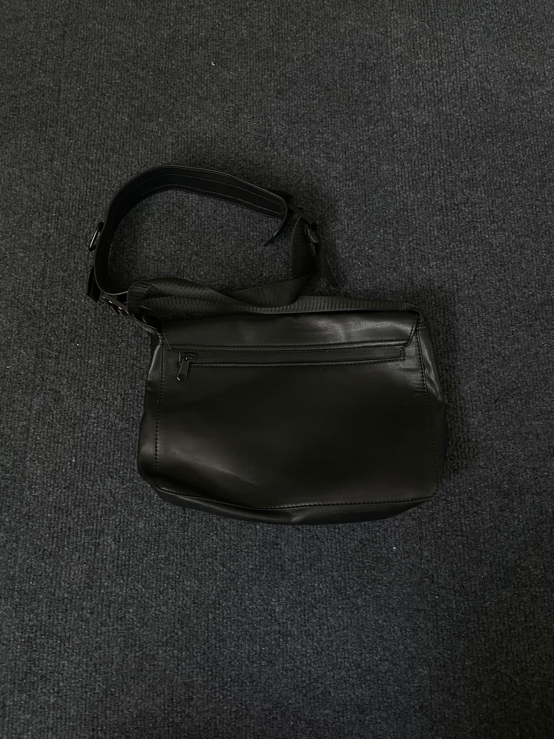 라퍼지스토어 버핑레더백 상품이미지3