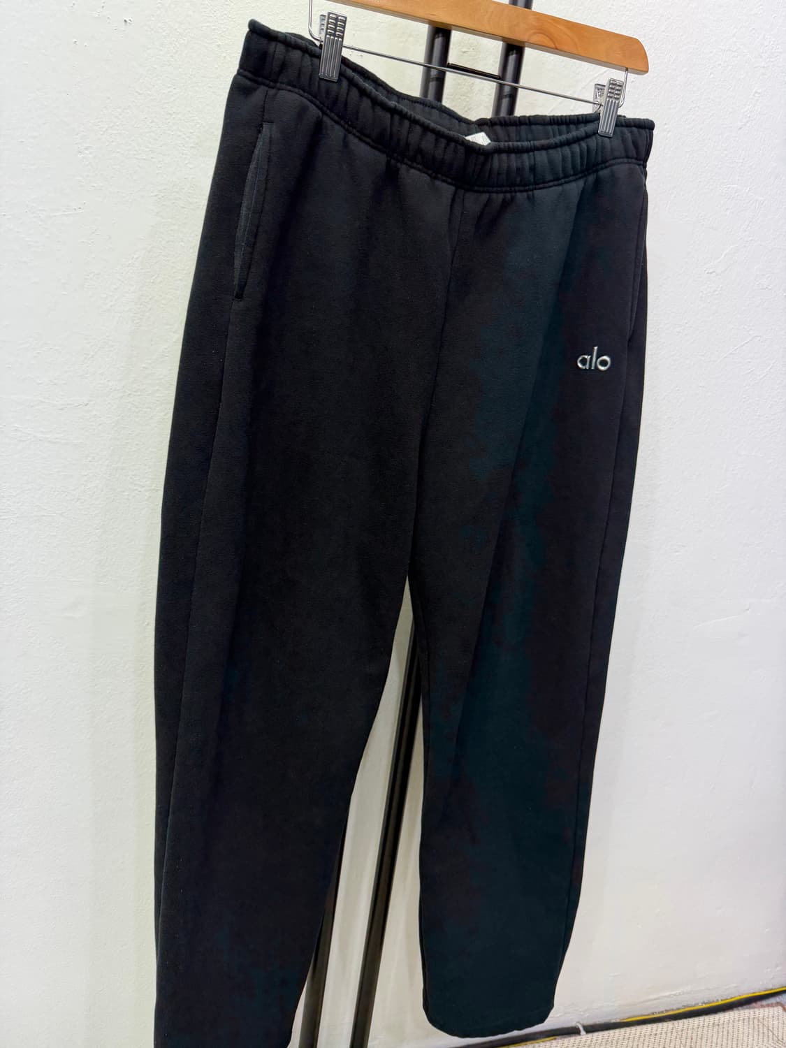 정품) alo 알로 남성 블랙 팬츠 XL 상품이미지2