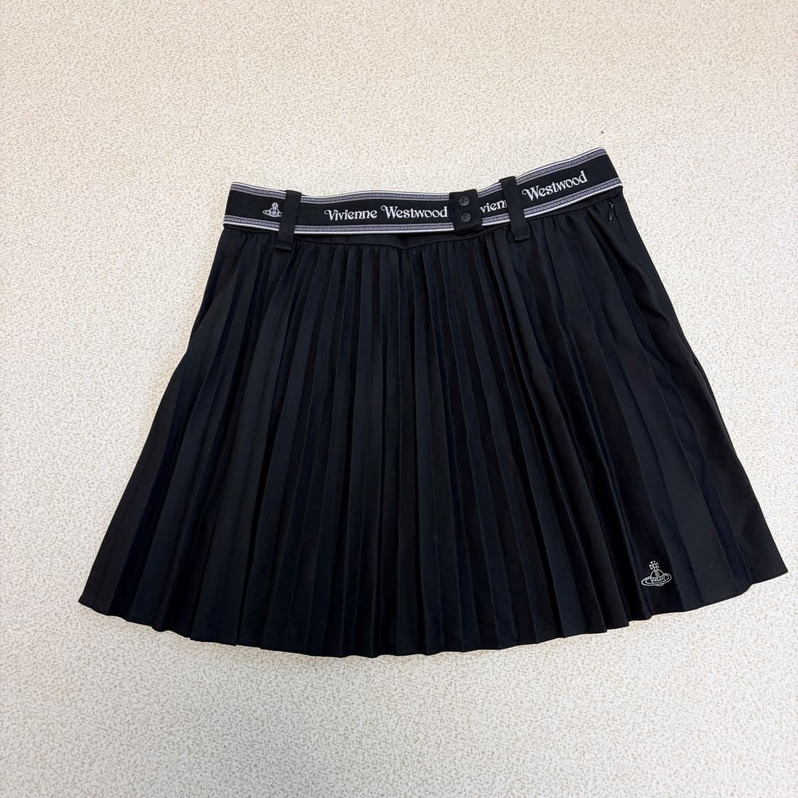 비비안웨스트우드 블랙 플리츠 미니 스커트 상품이미지1