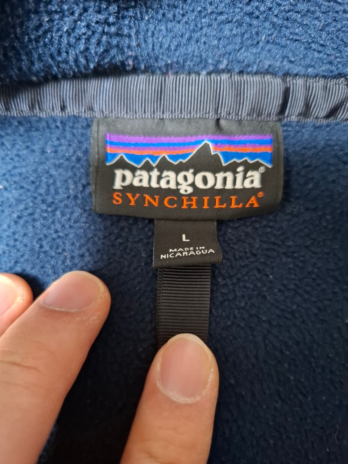 L 파타고니아 신칠라 플리스 풀오버 네이비/레드 상품이미지3