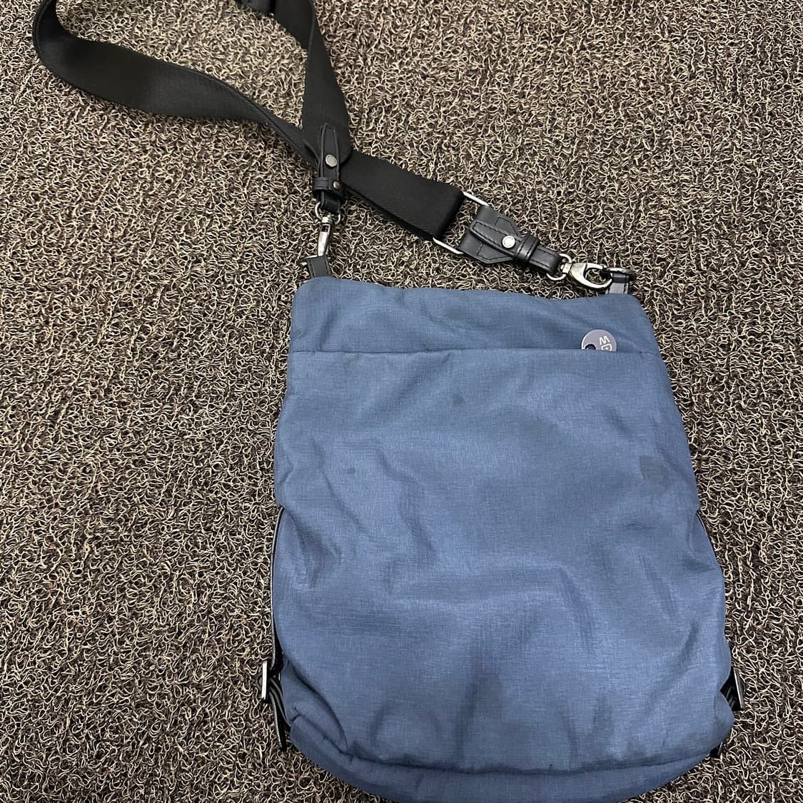 만다리나덕 크로스백 가방 상품이미지5