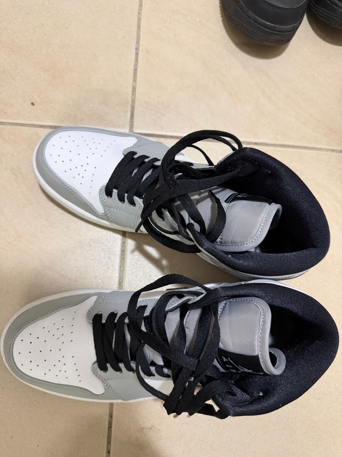 조던 미드 스모크그레이 상품이미지1