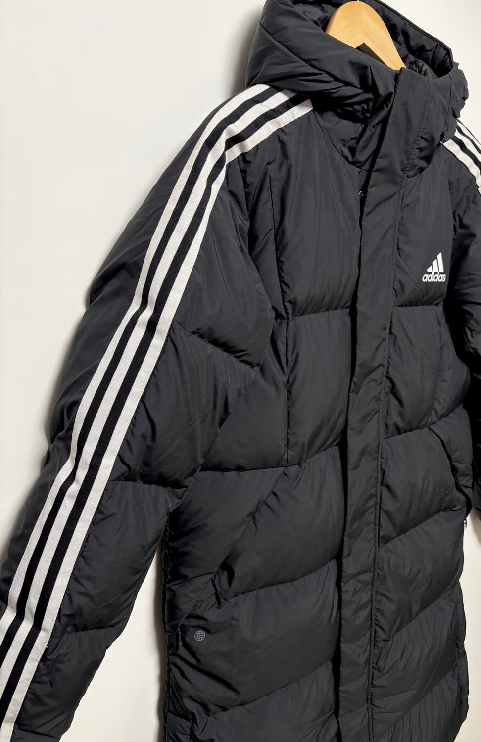 아디다스 3-스트라이프 레귤러 핏 롱 다운 패딩 상품이미지2