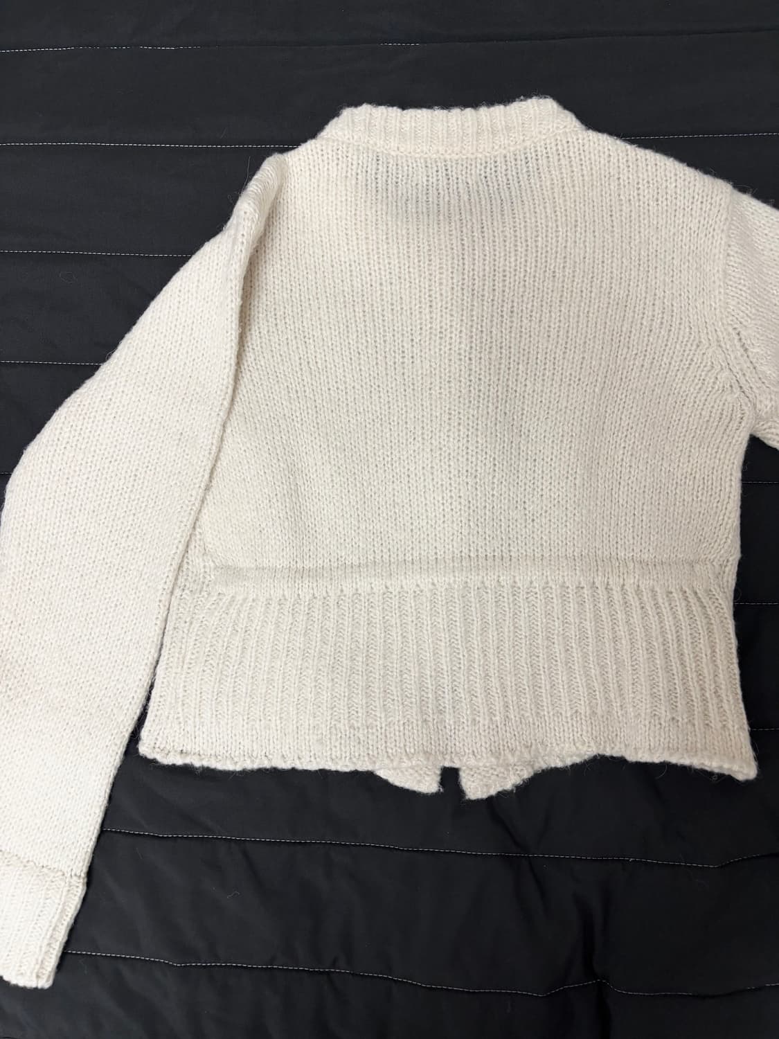 위메농 백스트링 알파카 가디건 아이보리 상품이미지8