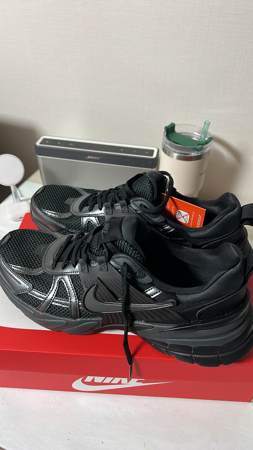 나이키 V2K 런 블랙 앤트러사이트 280 상품이미지3